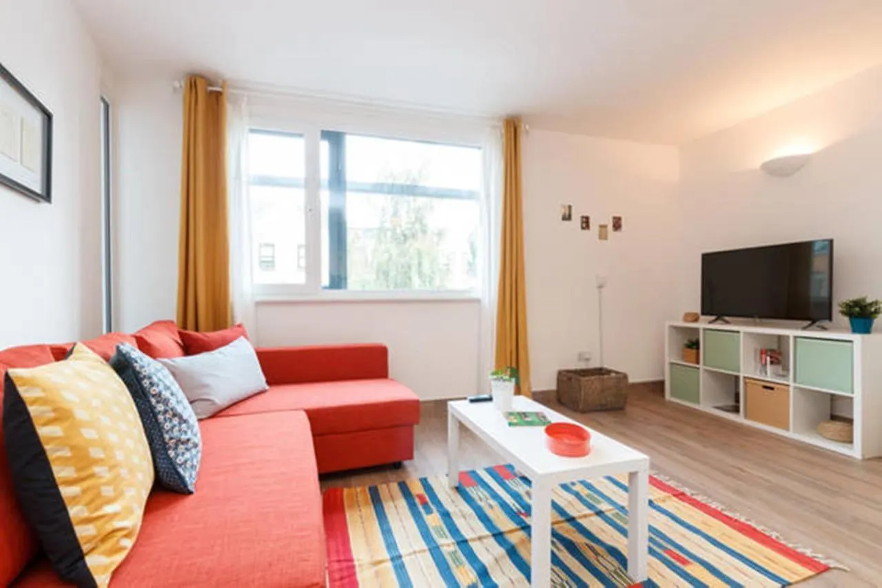 Stylish Soundproof Temple Bar Square Apartment Dublin