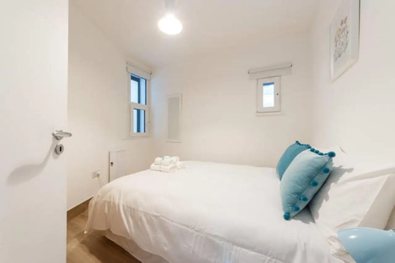Stylish Soundproof Temple Bar Square Apartment Dublin