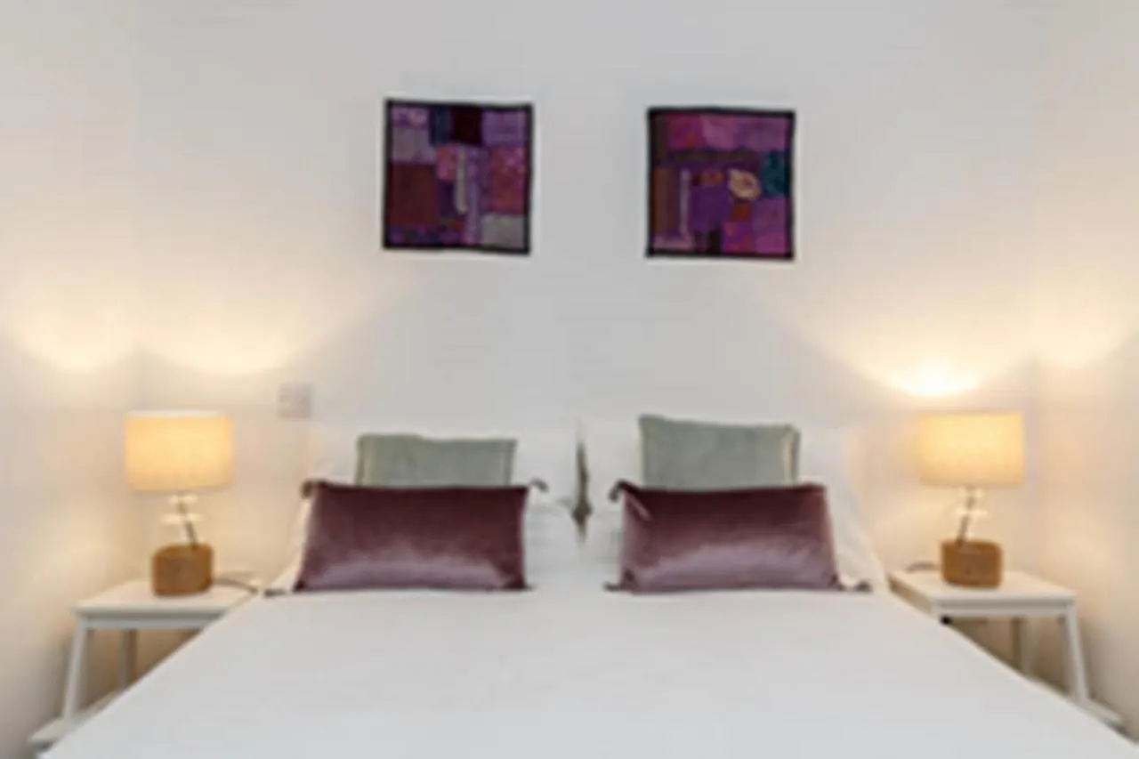 Stylish Soundproof Temple Bar Square Apartment Dublin